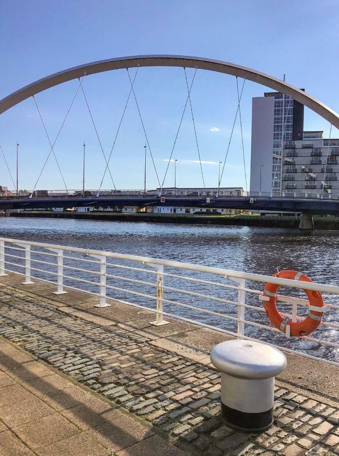 Apartmán Sec/ Hydro Two Bed Flat With Free Parking And Great View Glasgow Exteriér fotografie